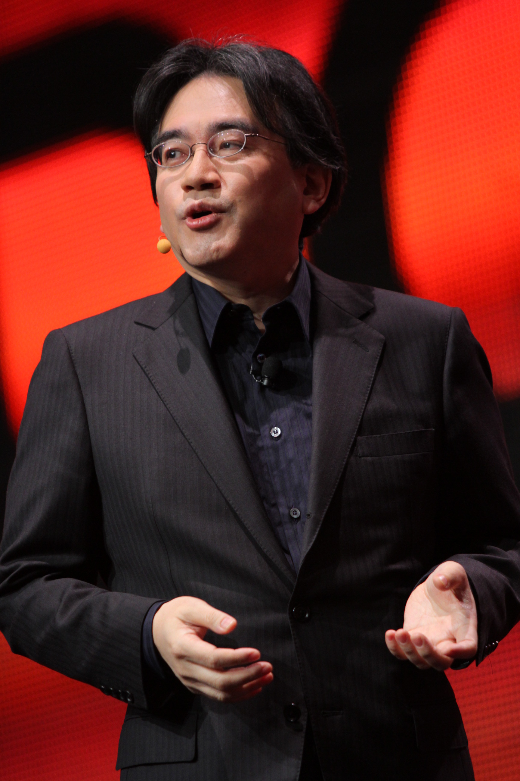 Satoru_Iwata_-_Game_Developers_Conference_2011_-_Day_2_(1).jpg